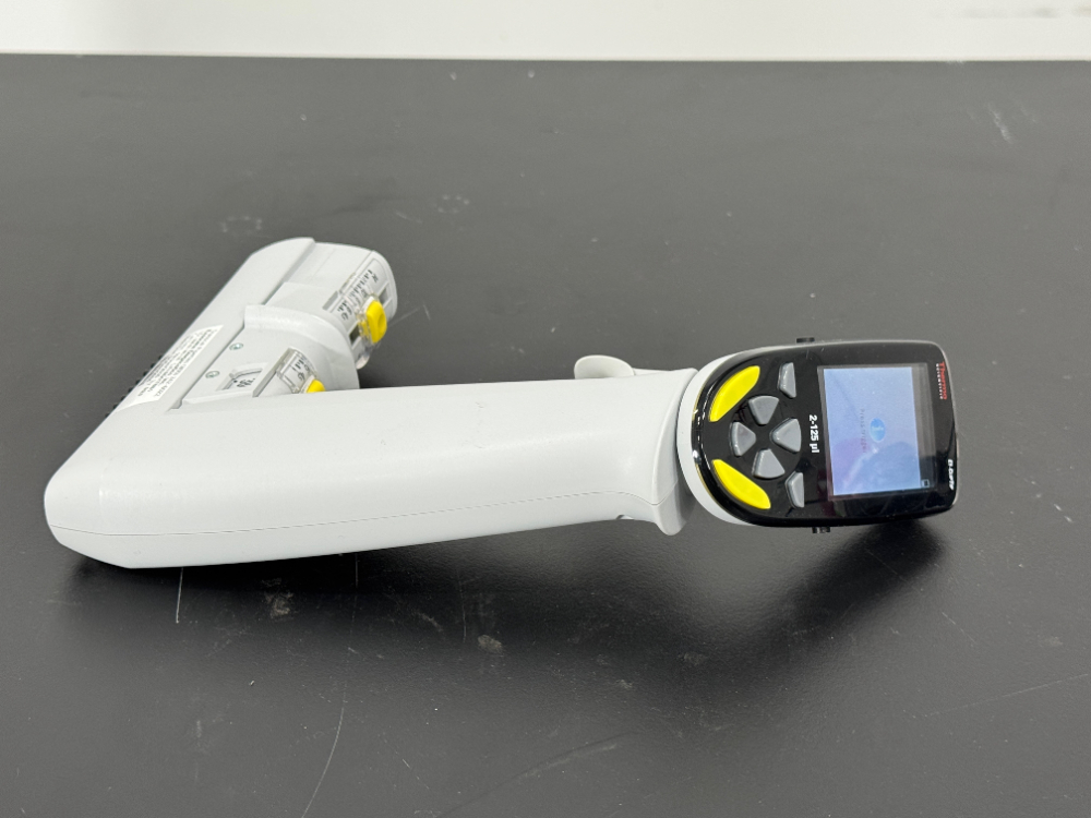 Image of Thermo Scientific E1-ClipTip Electronic Multichannel Pipette